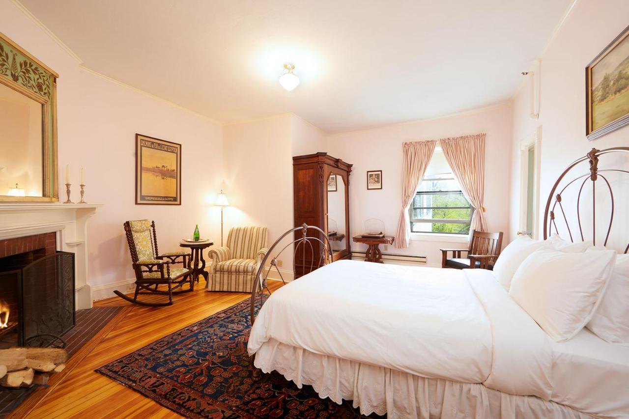 Apple Tree Inn Lenox Luaran gambar