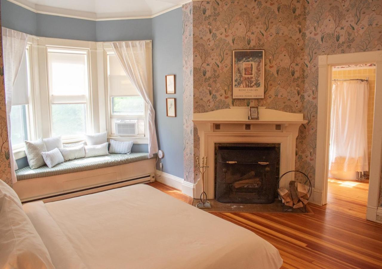 Apple Tree Inn Lenox Luaran gambar